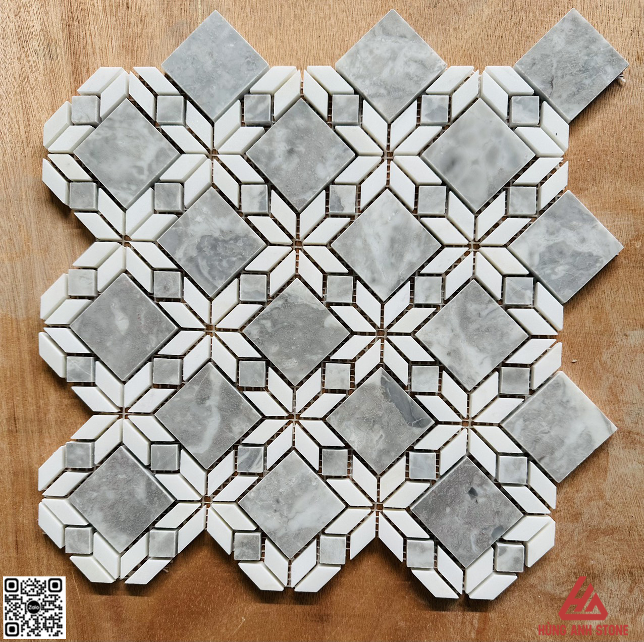 Đá Mosaic bông hoa - ghi điểm trắng sữa