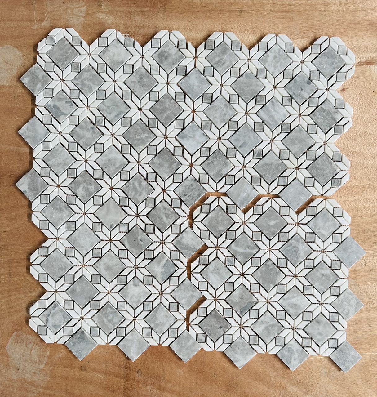 Đá Mosaic bông hoa - ghi điểm trắng sữa - Ảnh 2