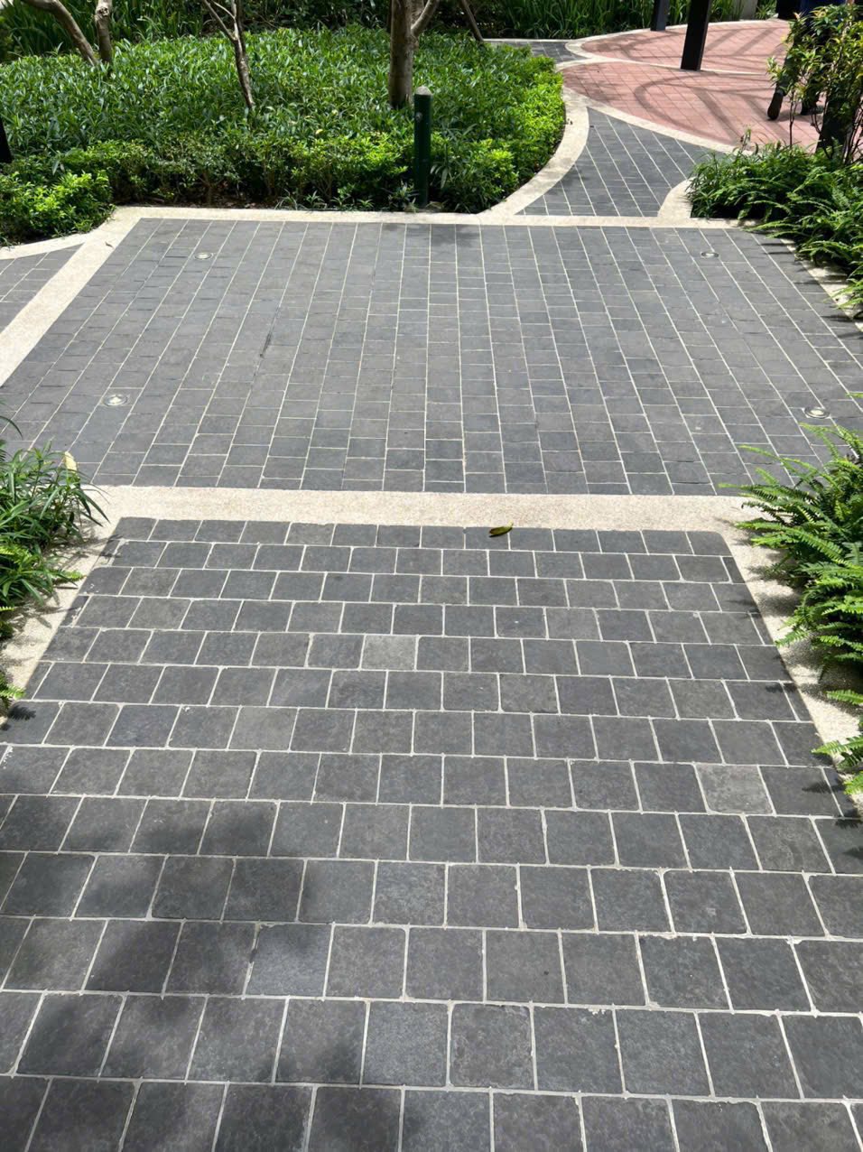 Đá bazan đen khò : 10x10cm - Ảnh 3