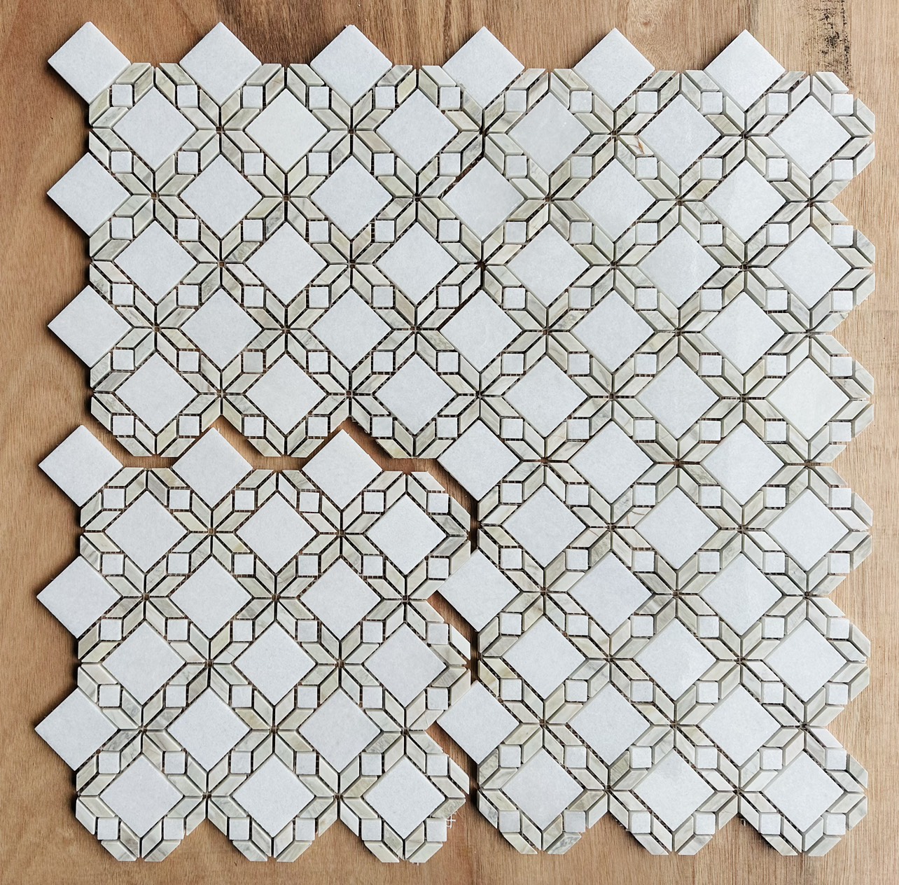 Đá Mosaic bông hoa - trắng muối điểm vân gỗ - Ảnh 2
