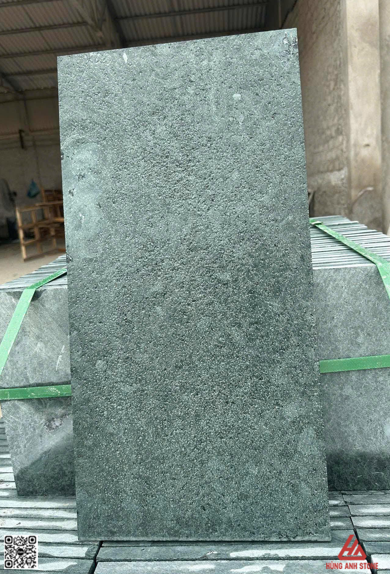 đá xanh rêu băm