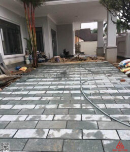 đá xanh rêu băm mặt