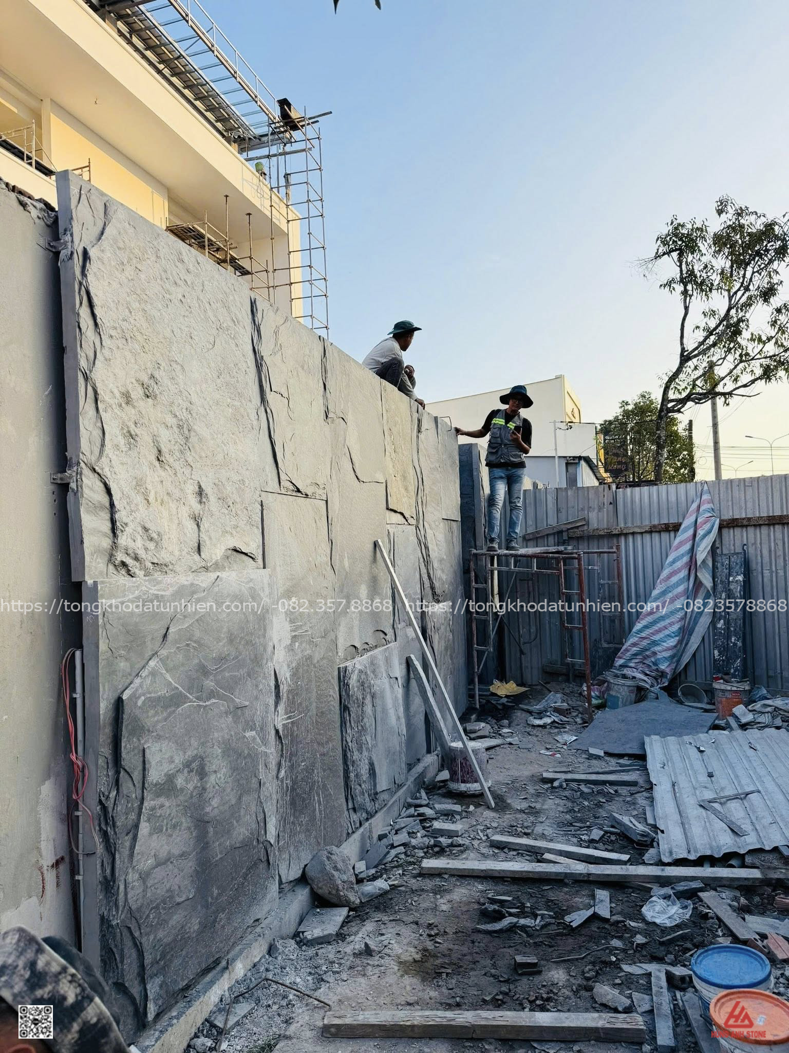 đá bóc lồi khổ lớn